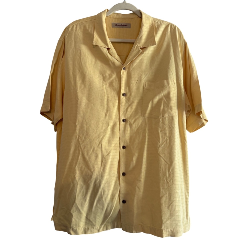 Tommy Bahama Men's Yellow Short Sleeve Button Up Camp Shirt‎